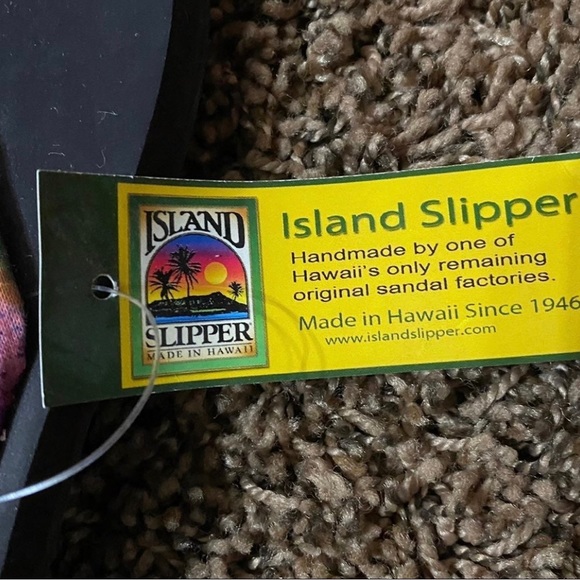 Island Slipper Flip Flops - Picture 3 of 4